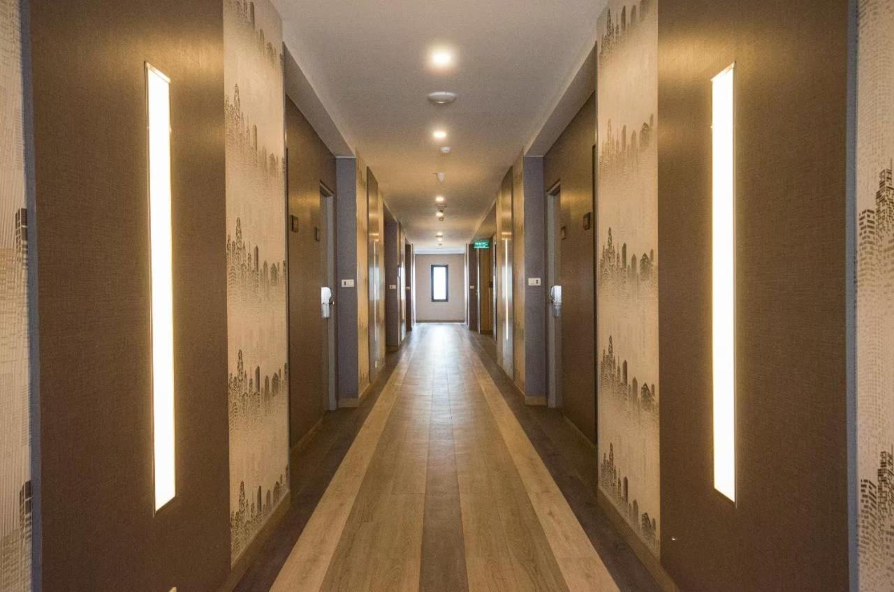 Marsi Hotel @ Bangchak Бангкок Экстерьер фото