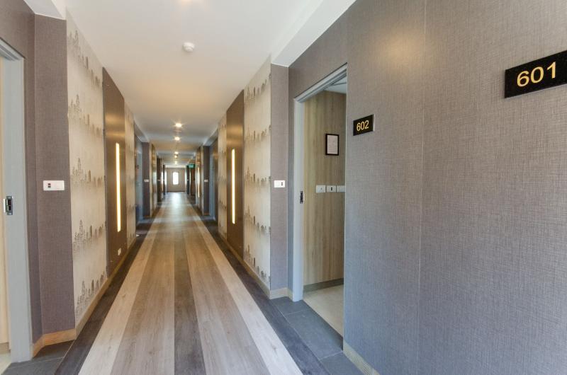 Marsi Hotel @ Bangchak Бангкок Экстерьер фото
